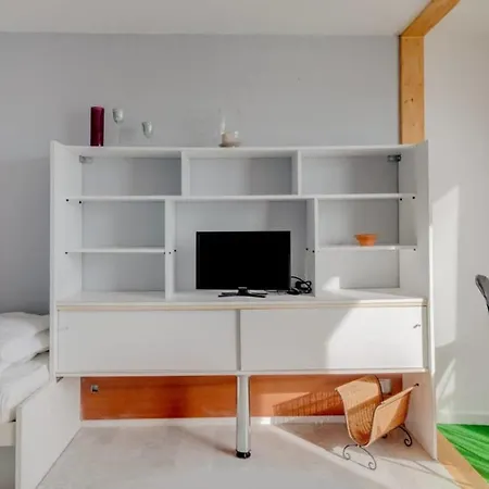 Nice Studio On The Edge Of The Port Of Cap D'agde *