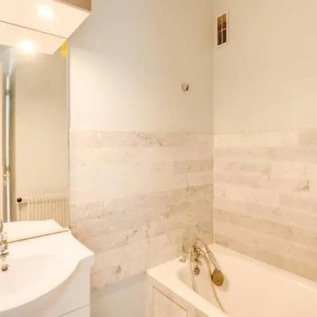 Nice Studio On The Edge Of The Port Of Cap D'agde Appartamento